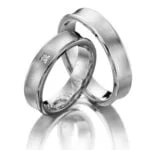 Aliança em Ouro Branco 18k e Diamante, 4mm