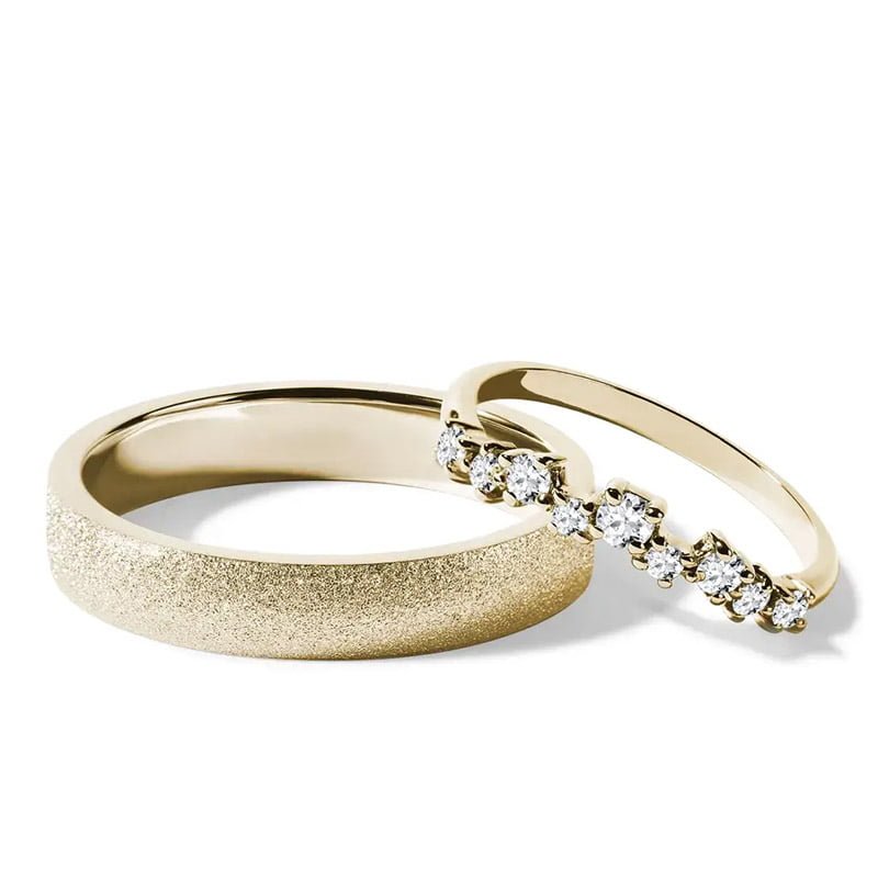 Par de Aliança em Ouro Amarelo 18k e Diamantes Par de Aliança em Ouro Amarelo 18k e Diamantes - Imagem 1
