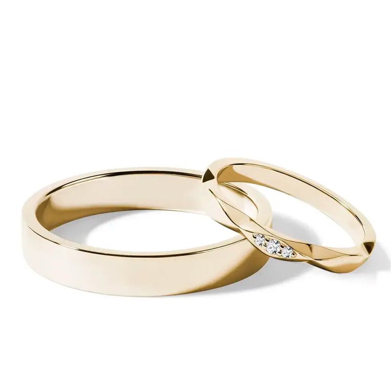 Par de Aliança em Ouro Amarelo 18k e Diamantes Par de Aliança em Ouro Amarelo 18k e Diamantes - Imagem 1