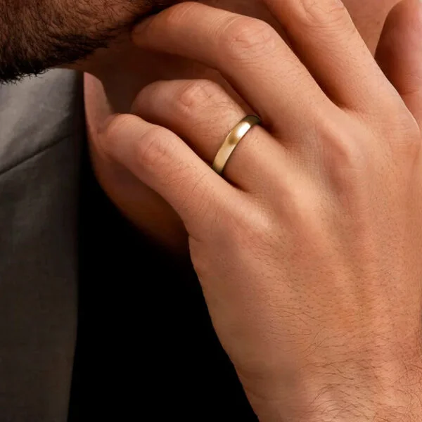 Par de Aliança em Ouro Amarelo 18k e Diamantes - Imagem 2