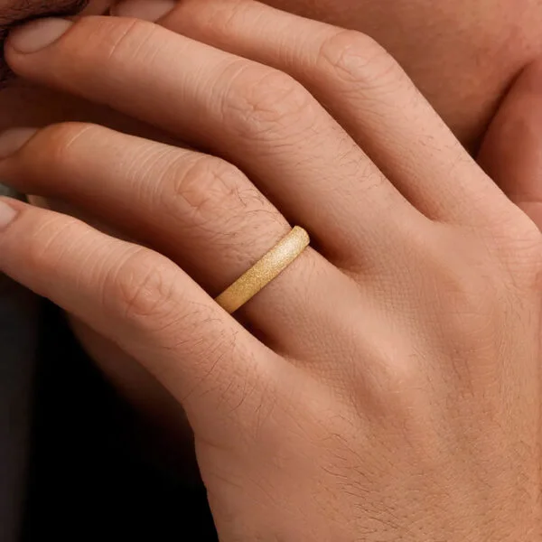 Par de Aliança em Ouro Amarelo 18k e Diamantes - Imagem 2