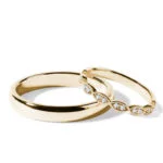 Par de Aliança em Ouro Amarelo 18k e Diamantes
