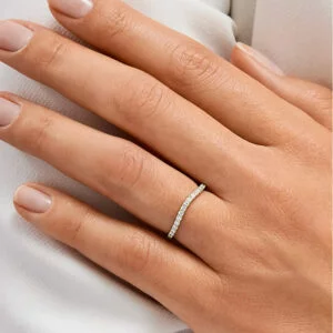 Par de Aliança em Ouro Amarelo 18k e Diamantes - Imagem 3