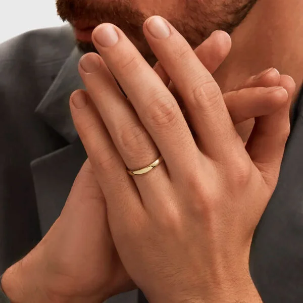 Par de Aliança em Ouro Amarelo 18k e Diamantes - Imagem 2