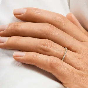Par de Aliança em Ouro Amarelo 18k e Diamantes - Imagem 3