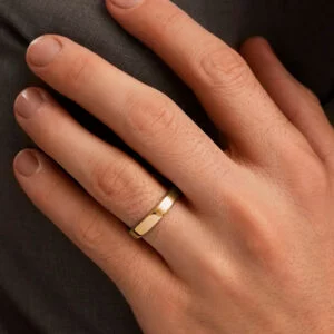 Par de Aliança em Ouro Amarelo 18k e Diamantes - Imagem 2